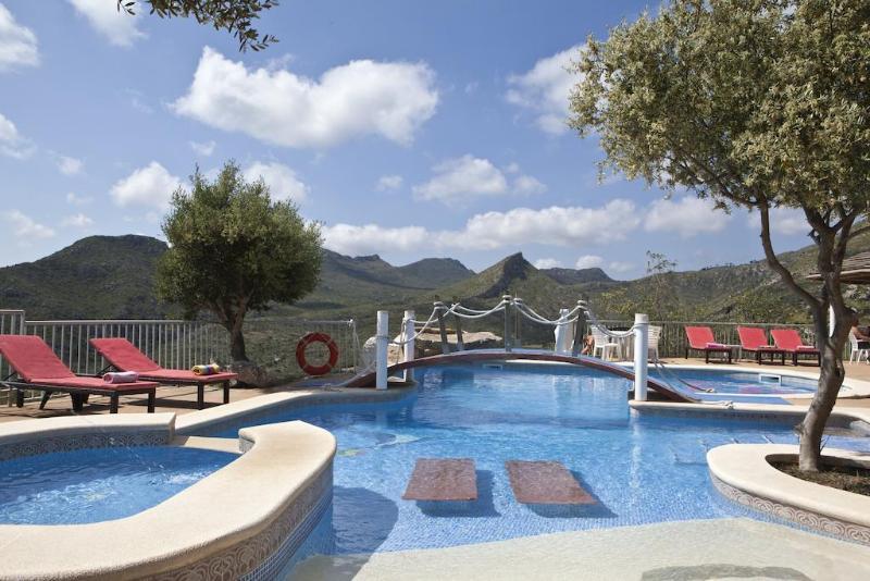 Hotel Sa Duaia *